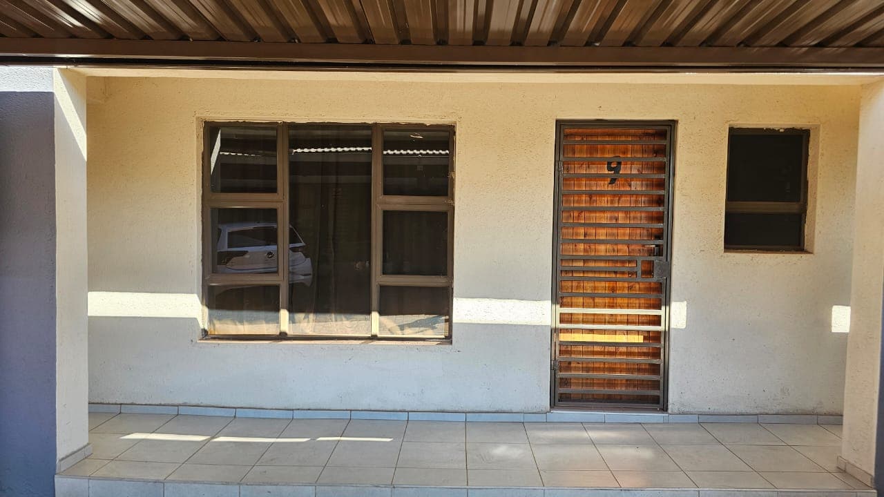 Lebowakgomo Unit F Rooms - Image 1